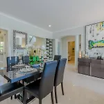 5 Star Luxury Palmview With Large Terrace And Communal Pool クアルテイラ