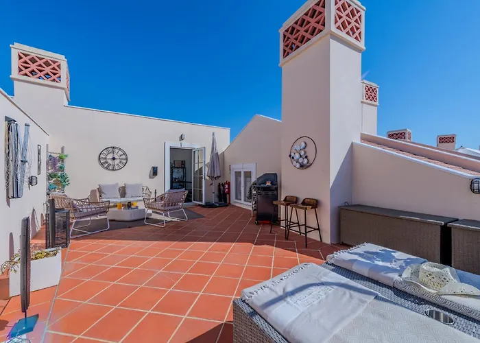 5 Star Luxury Palmview With Large Terrace And Communal Pool Апартаменты *