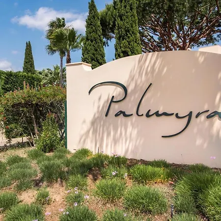 アパート 5 Star Luxury Palmview With Large Terrace And Communal Pool