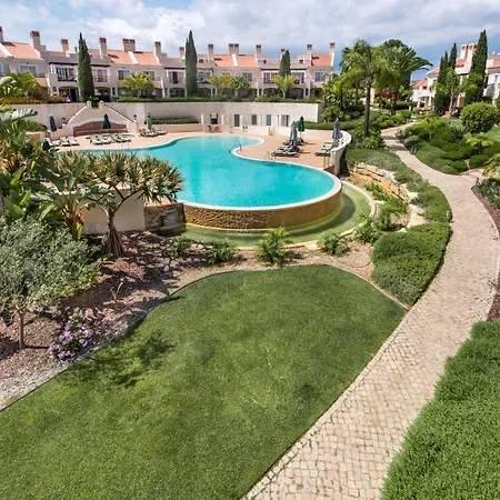 5 Star Luxury Palmview With Large Terrace And Communal Pool * Quarteira
