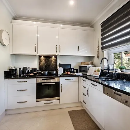 5 Star Luxury Palmview With Large Terrace And Communal Pool アパート