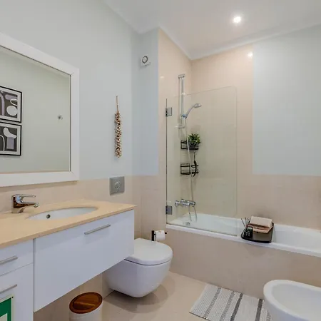 Daire 5 Star Luxury Palmview With Large Terrace And Communal Pool