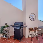 5 Star Luxury Palmview With Large Terrace And Communal Pool