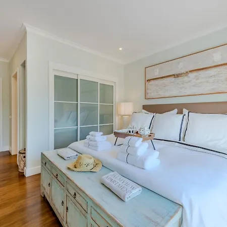5 Star Luxury Palmview With Large Terrace And Communal Pool 아파트