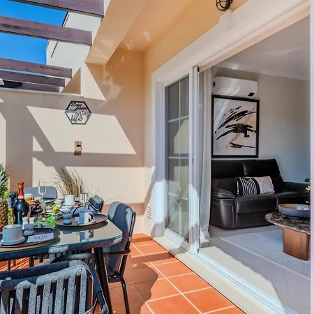 아파트 5 Star Luxury Palmview With Large Terrace And Communal Pool *