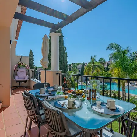 아파트 5 Star Luxury Palmview With Large Terrace And Communal Pool 쿼테이라